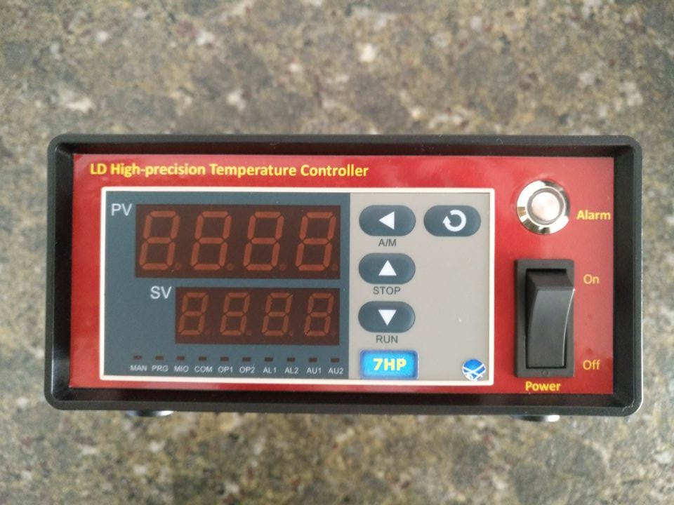 LD-HY7HP智能型高精度温度控制器